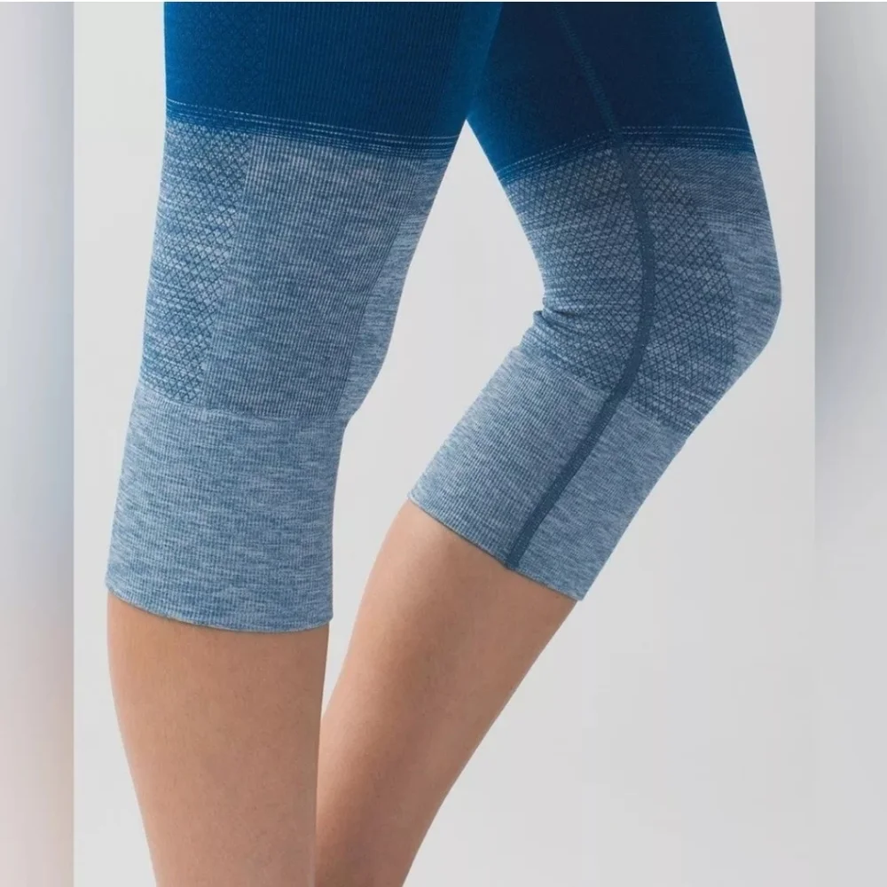 Lululemon Seamlessly Street Crop Heathered Poseidon Blue Size 4